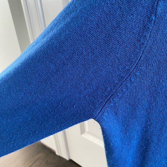 Women’s Acrylic Sweater - Picture 5 of 7